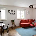 Zugspitze Street Apartment